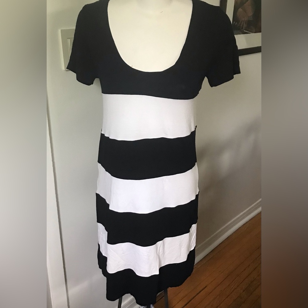 Women’s short sleeve striped dress